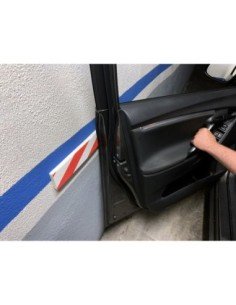 Protector adhesivo de parking INOFIX 490x75x15mm | Pide el tuyo 2