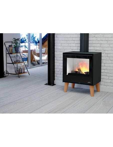 ESTUFA ARUS CON INTERIOR EN FIRETEK, CRISTAL VISION Y PATAS EN MADERA