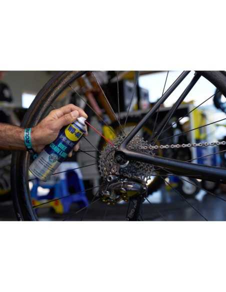 Lubricante de cadenas independientemente del clima WD-40 SPECIALIST® Bike 250 ml | Compra en Ferretería CAHERSA