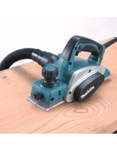 CEPILLO 82MM MAKITA KP0800 POTENTE Y VERSATIL 2