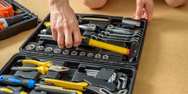 Crea tu kit de herramientas básicas para el hogar