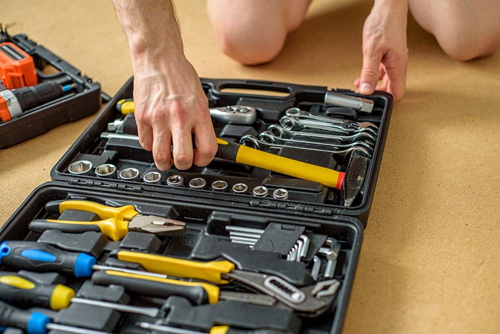 Crea tu kit de herramientas básicas para el hogar